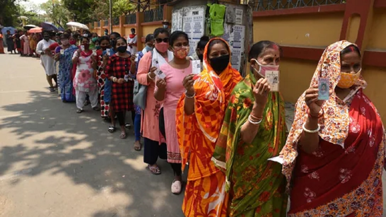 West Bengal : अंतिम पड़ाव पर पहुचने लगा बंगाल का Election, सातवें चरण की 36 सीटो पर Voting शुरू
